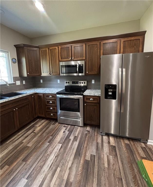 413 E 2nd St, Ottawa, KS 66067