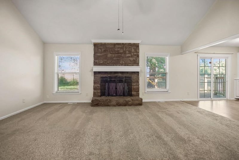 328 N Cherry St, Gardner, KS 66030