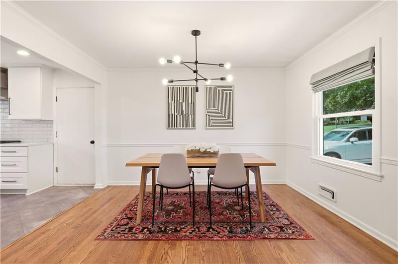 1109 W 100th Ter, Kansas City, MO 64114