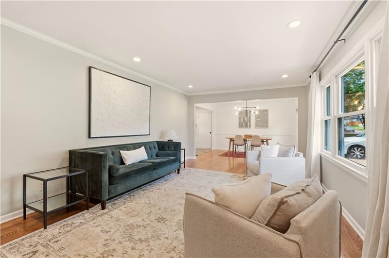 1109 W 100th Ter, Kansas City, MO 64114
