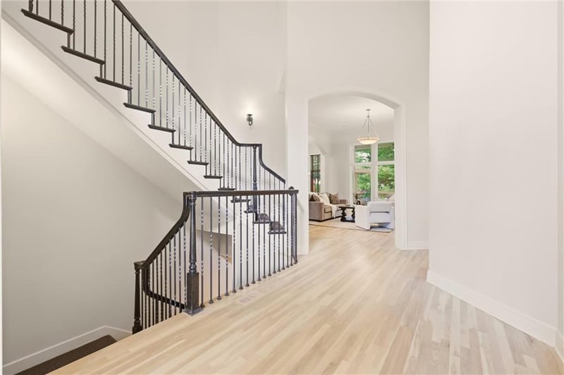 5272 W 150th Ter, Leawood, KS 66224