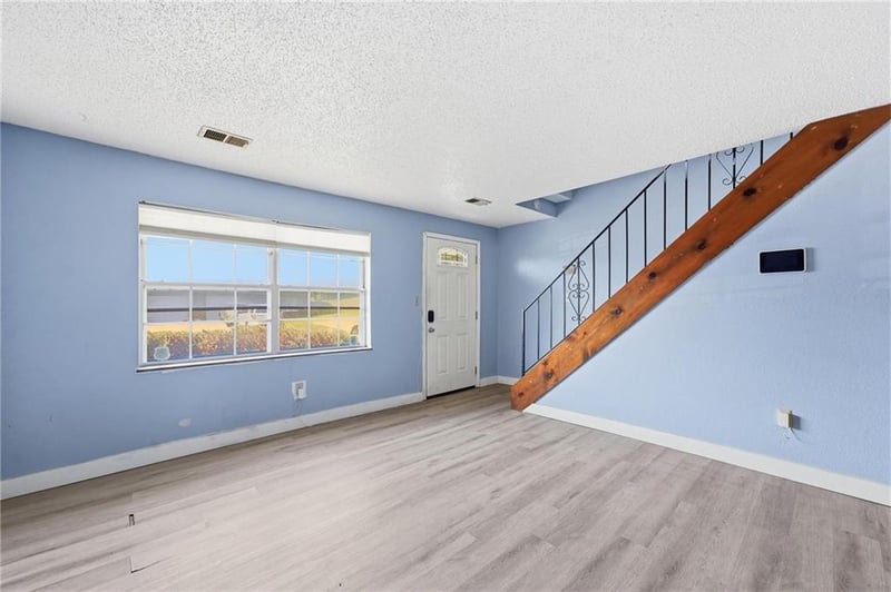 4031 Hedges Ave, Kansas City, MO 64133