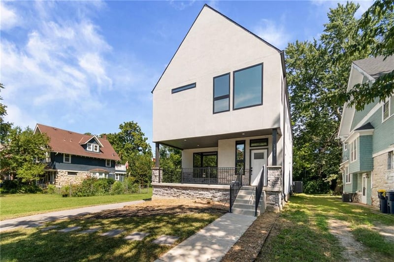2829 Harrison St, Kansas City, MO 64109