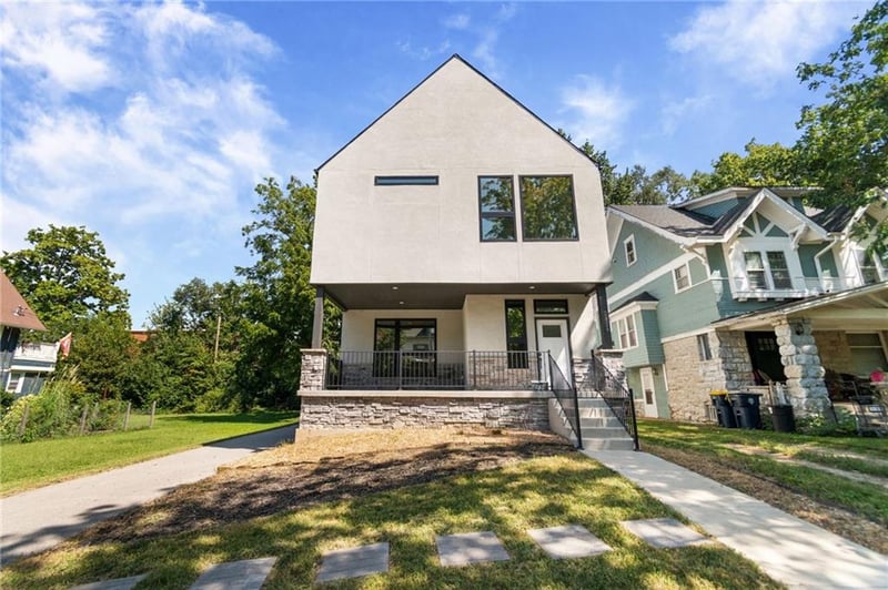 2829 Harrison St, Kansas City, MO 64109