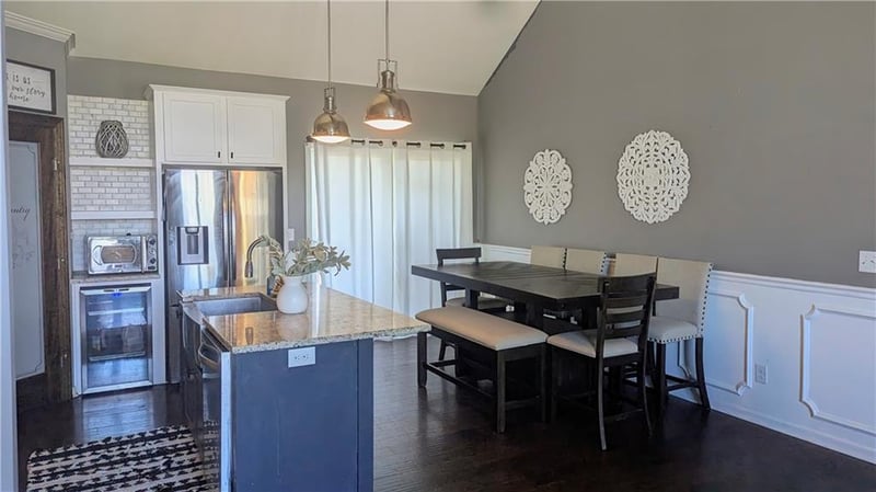 31565 W 85th St, De Soto, KS 66018