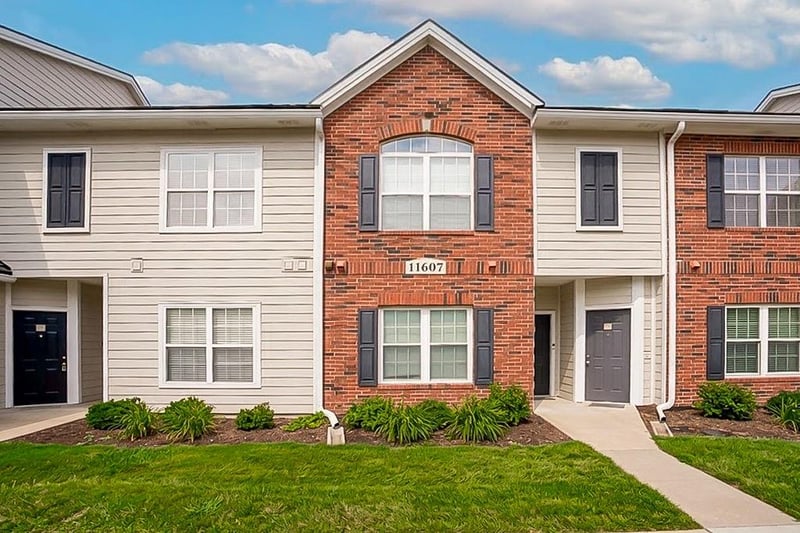 11607 Tomahawk Creek Pw #E, Leawood, KS 66211