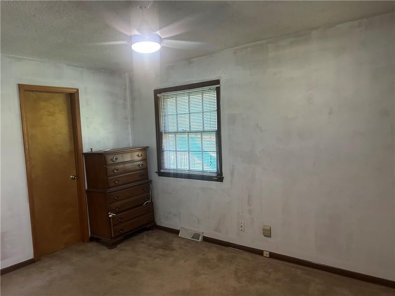 7001 Sloan Ave, Kansas City, KS 66109