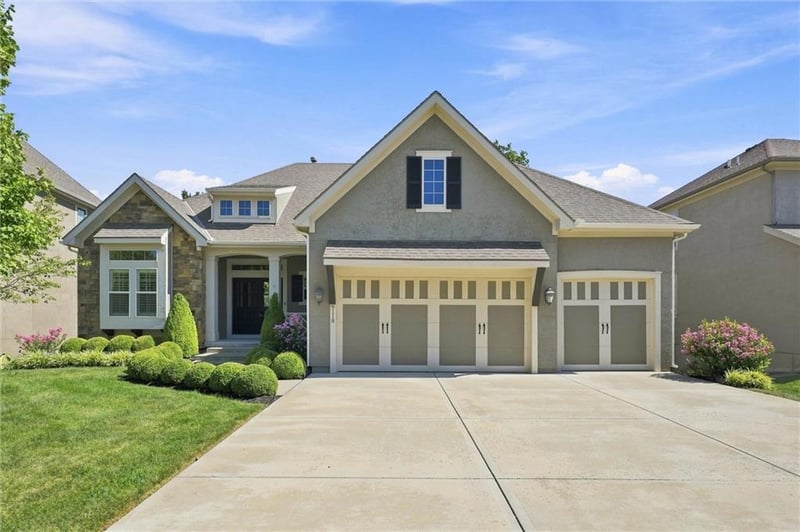 9118 W 178th Ter, Overland Park, KS 66013