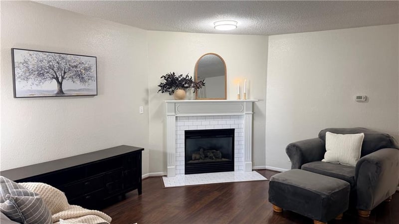 1315 SE Broadway Cir, Lee's Summit, MO 64081