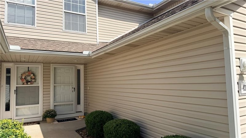 1315 SE Broadway Cir, Lee's Summit, MO 64081