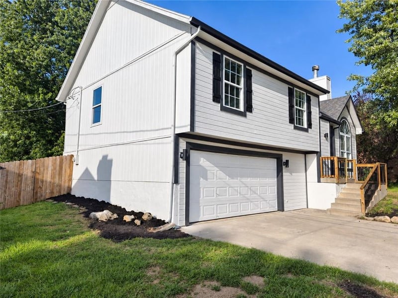 21380 W 181st Ter, Olathe, KS 66062
