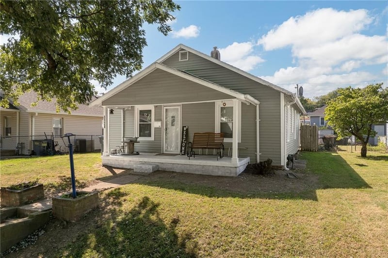 3128 Burnside Ave, St Joseph, MO 64505