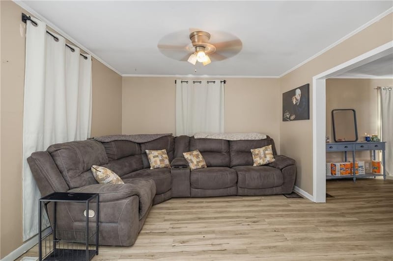 3128 Burnside Ave, St Joseph, MO 64505
