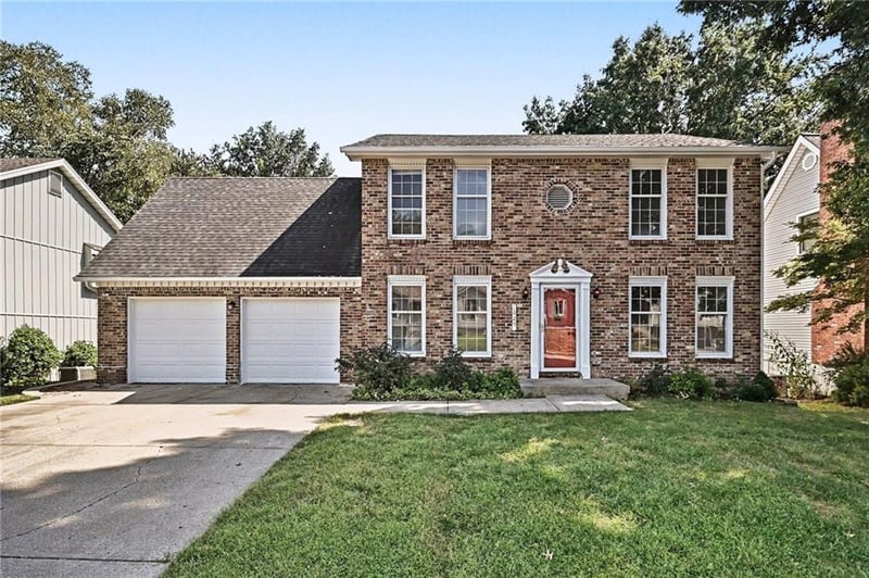 1629 Dunwich Dr, Liberty, MO 64068