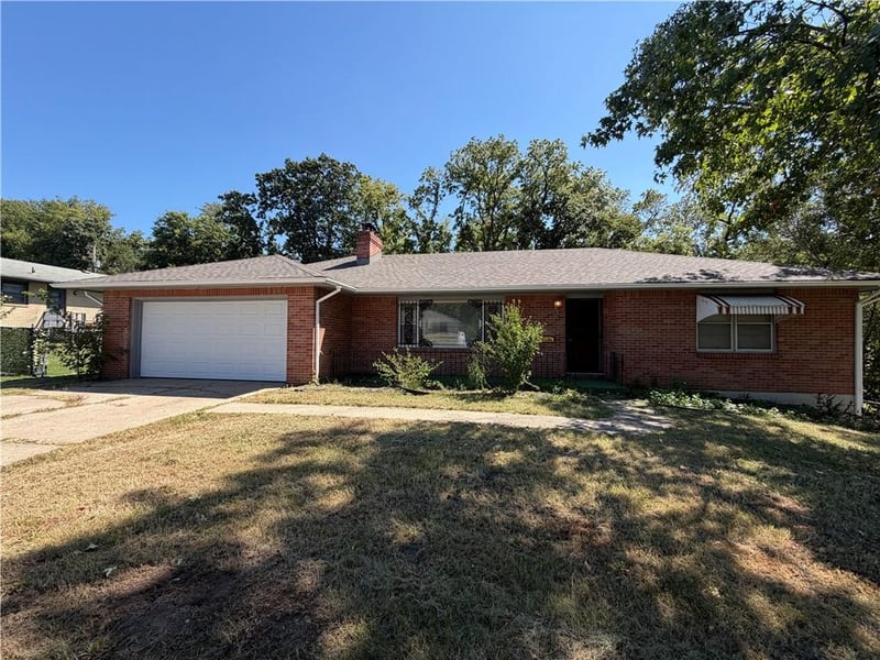 2111 N 49th St, Kansas City, KS 66104