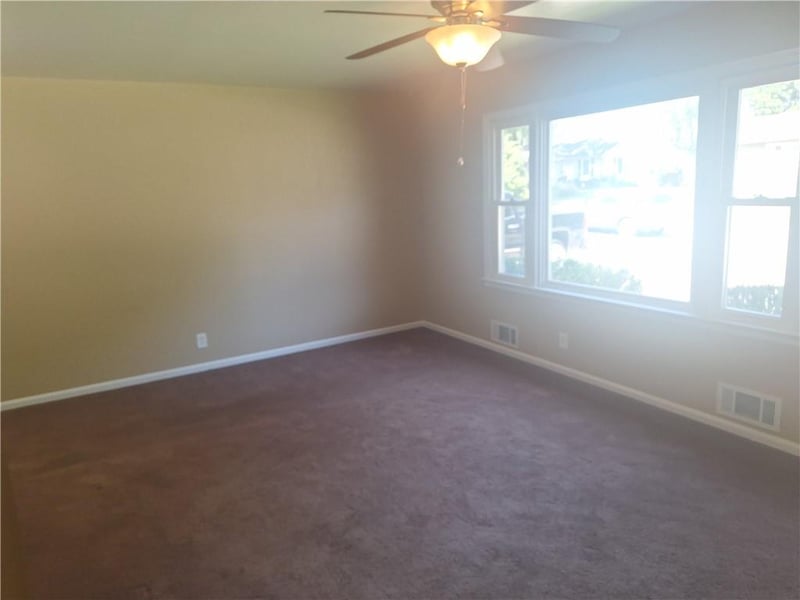 1001 NE 67th Ter, Gladstone, MO 64118