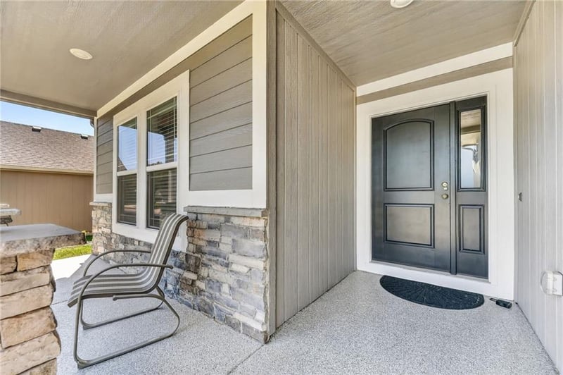 204 S Marimack Ct, Kearney, MO 64060