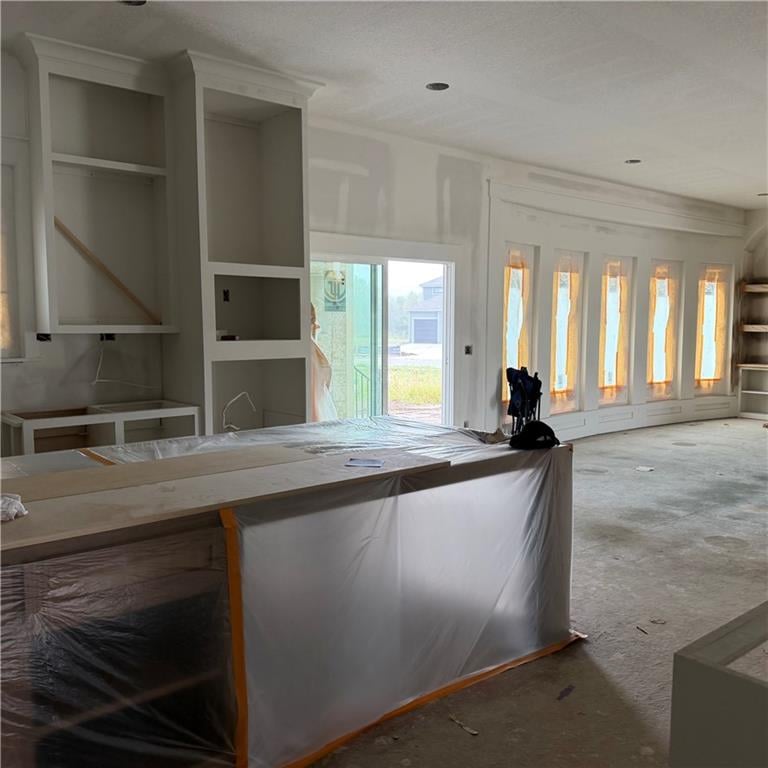 2365 Foxtail Dr, Kearney, MO 64060
