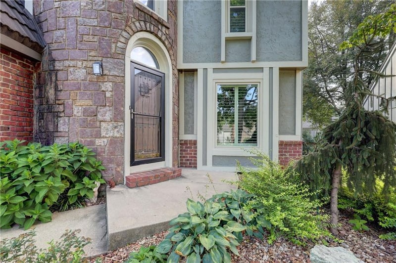 12317 Walmer St, Overland Park, KS 66209
