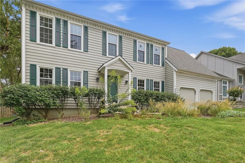9601 W 129 St, Overland Park, KS 66213