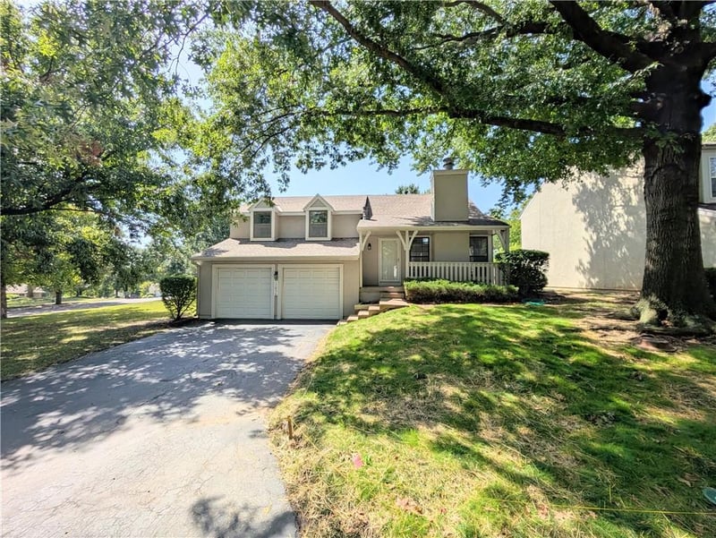 12836 W 108th St, Overland Park, KS 66210