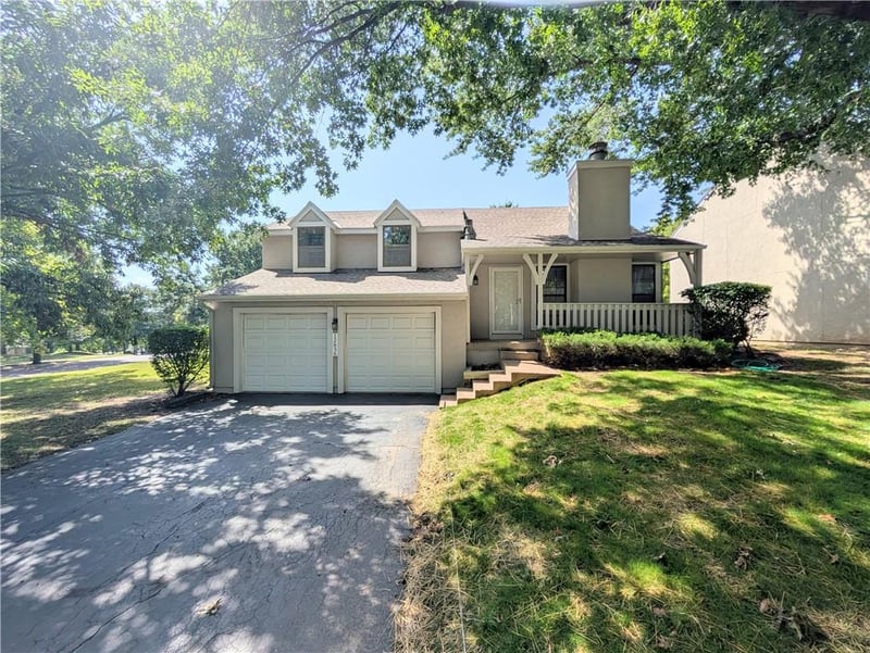 12836 W 108th St, Overland Park, KS 66210