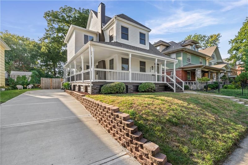 3530 Kenwood Ave, Kansas City, MO 64109