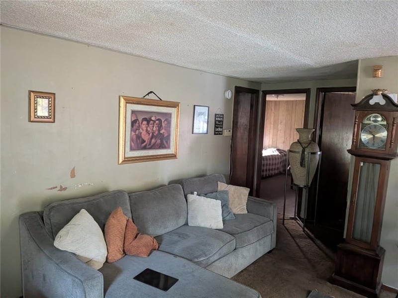 6606 Manchester Ave, Kansas City, MO 64133