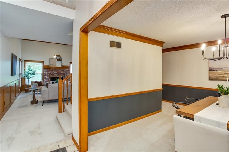 8018 Alden St, Lenexa, KS 66215