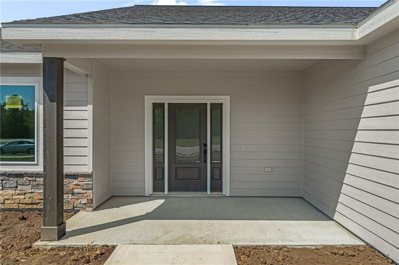 413 Rockers Dr, Baldwin City, KS 66006