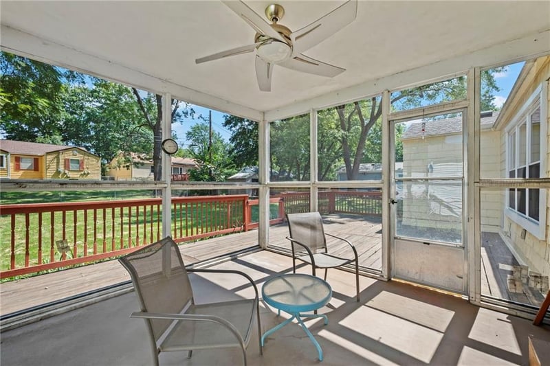 7937 Pennsylvania Ave, Kansas City, MO 64114