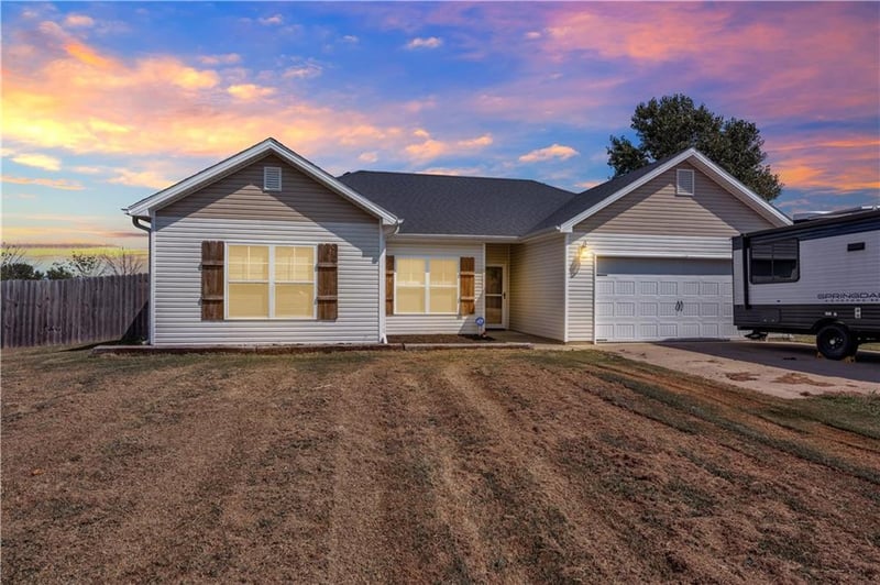 393 SE 971st Rd, Knob Noster, MO 65336