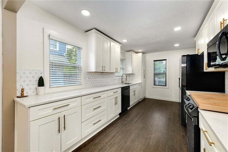 1462 E 78th St, Kansas City, MO 64131