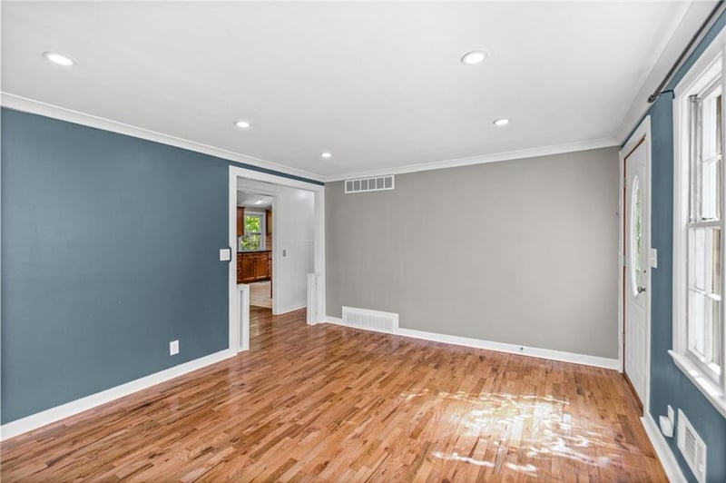 4516 NW Gleason Rd, Kansas City, MO 64151