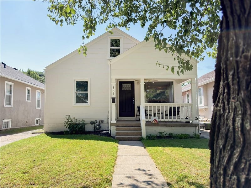 1007 E 22nd Ave, North Kansas City, MO 64116
