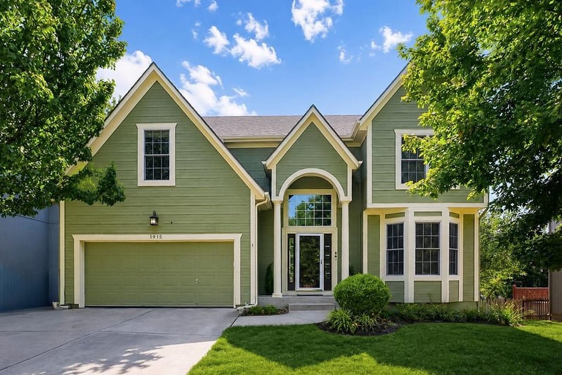 1915 W Ferrel Dr, Olathe, KS 66061