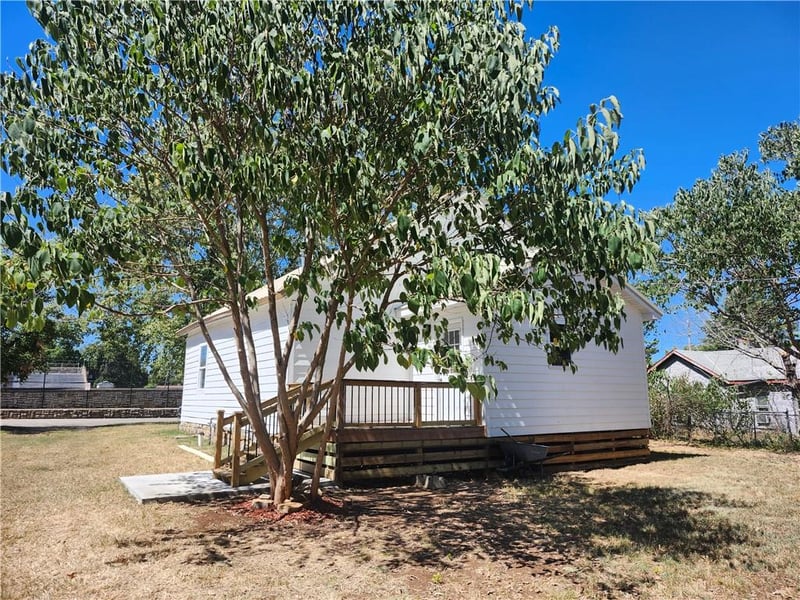 817 Scott Ave, Fort Scott, KS 66701