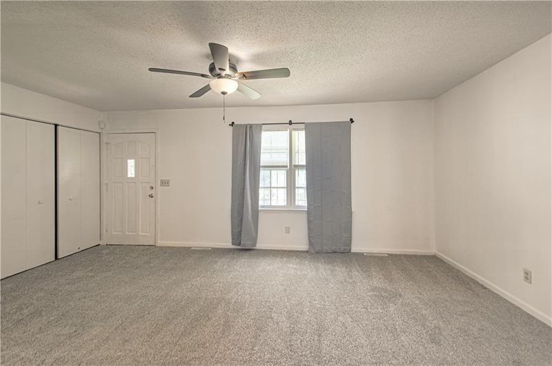 7016 Monroe Ave, Kansas City, MO 64132