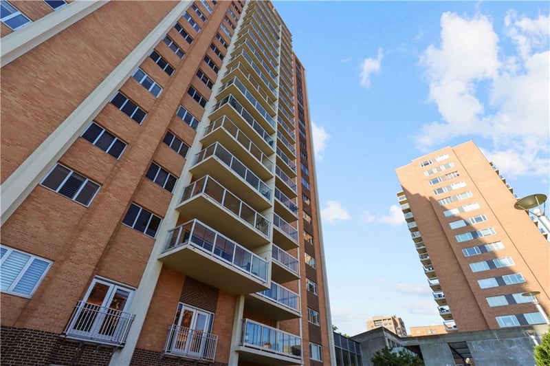 121 W 48th St #503, Kansas City, MO 64112