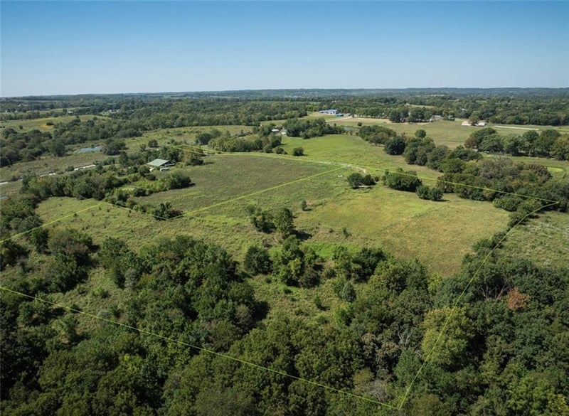 6155 Newton Rd, Odessa, MO 64076