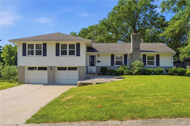 3013 NE 49th Ter, Kansas City, MO 64119