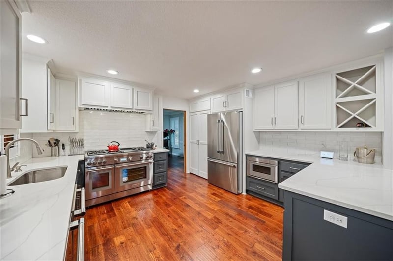 4401 W 128th St, Leawood, KS 66209