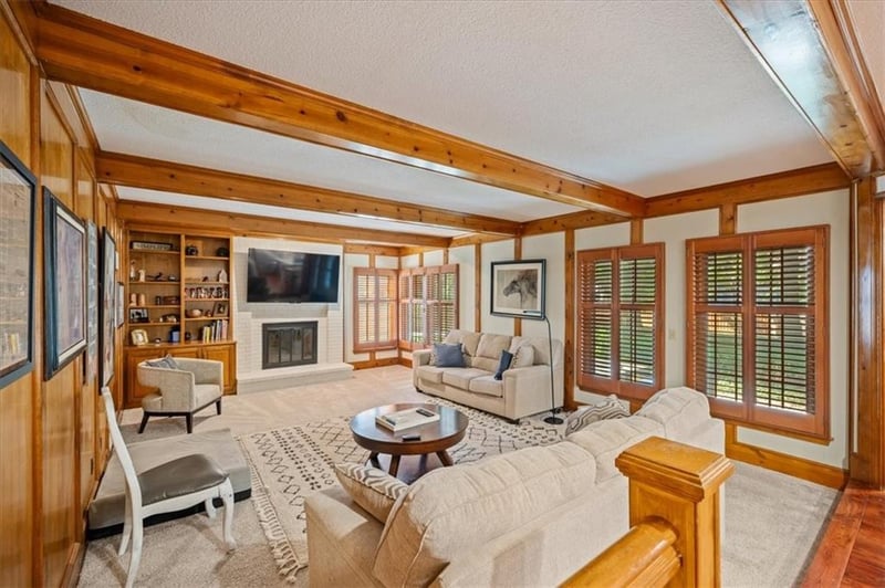 4401 W 128th St, Leawood, KS 66209