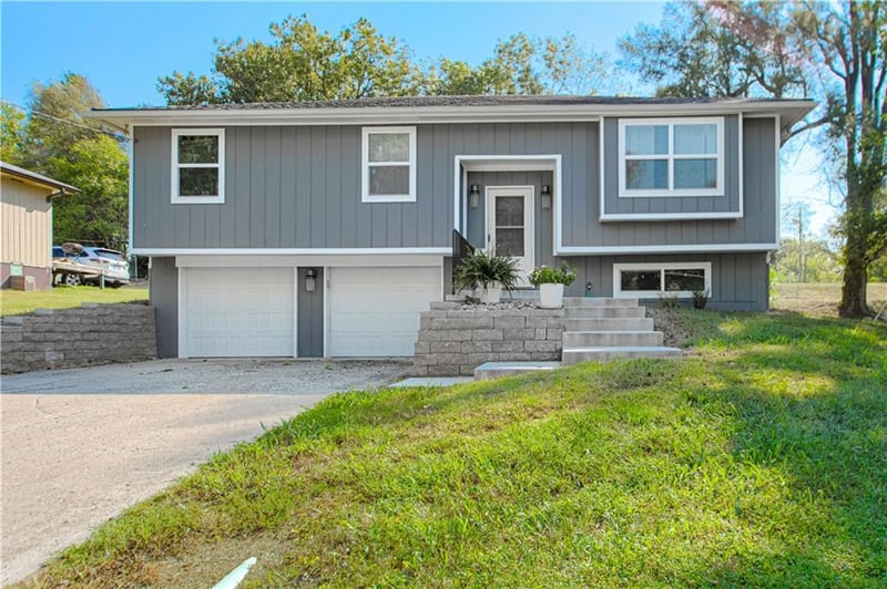 1120 Hickory St, Atchison, KS 66002