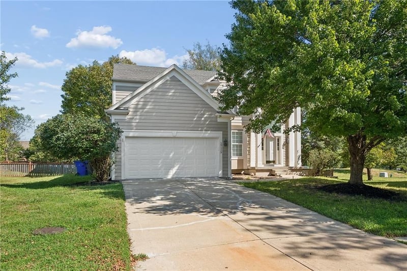 15113 W 156th Ter, Olathe, KS 66062