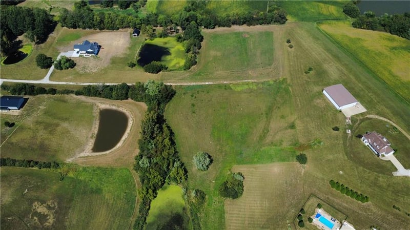 SE Mooney Dr, Holt, MO 64048
