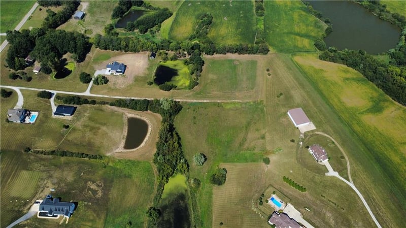 SE Mooney Dr, Holt, MO 64048