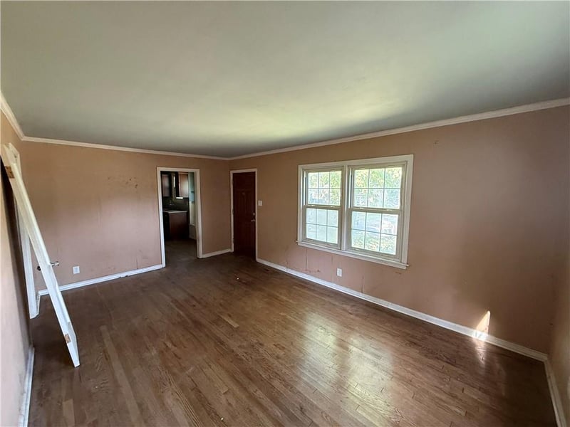 4928 Juniper Dr, Roeland Park, KS 66205