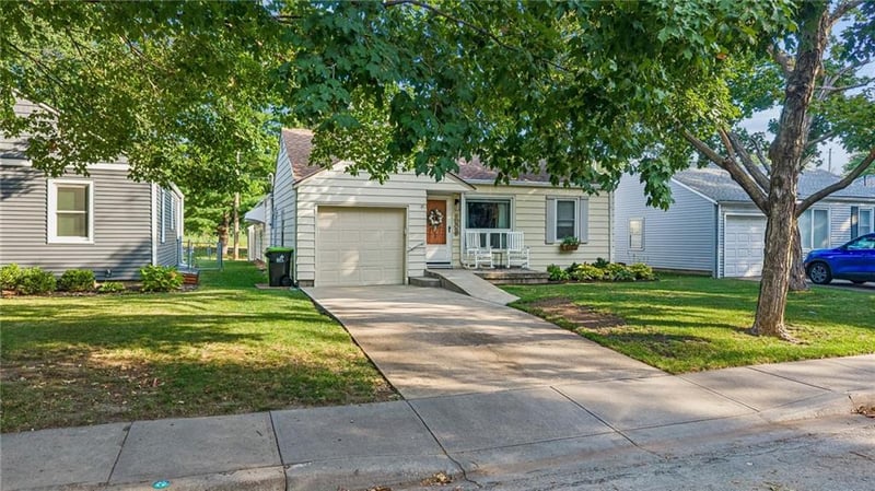 1228 E 25th Ave, Kansas City, MO 64116