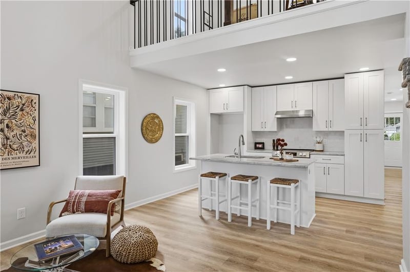 7616 Pennsylvania Ave, Kansas City, MO 64114
